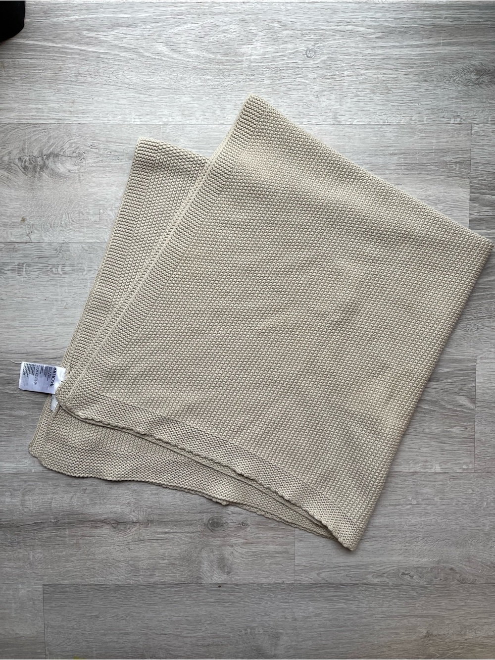 H&M Home Sage Green Knit Throw Blanket